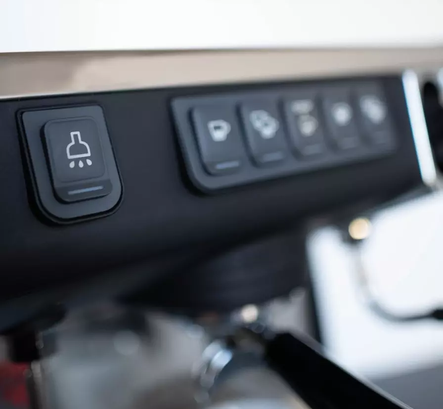 Ergonomické tlačítka na kávovaru Appia Life